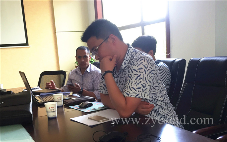 双方洽谈签订消防车合同 双方洽谈签订消防车合同