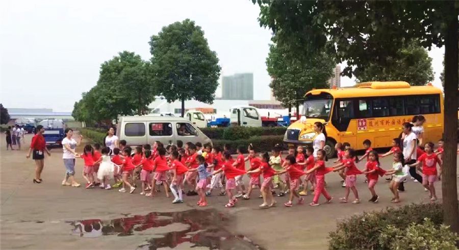 小朋友参观消防车厂家 小朋友参观消防车厂家