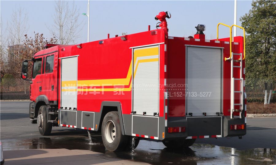 汕德卡自动挡消防车 汕德卡自动挡消防车