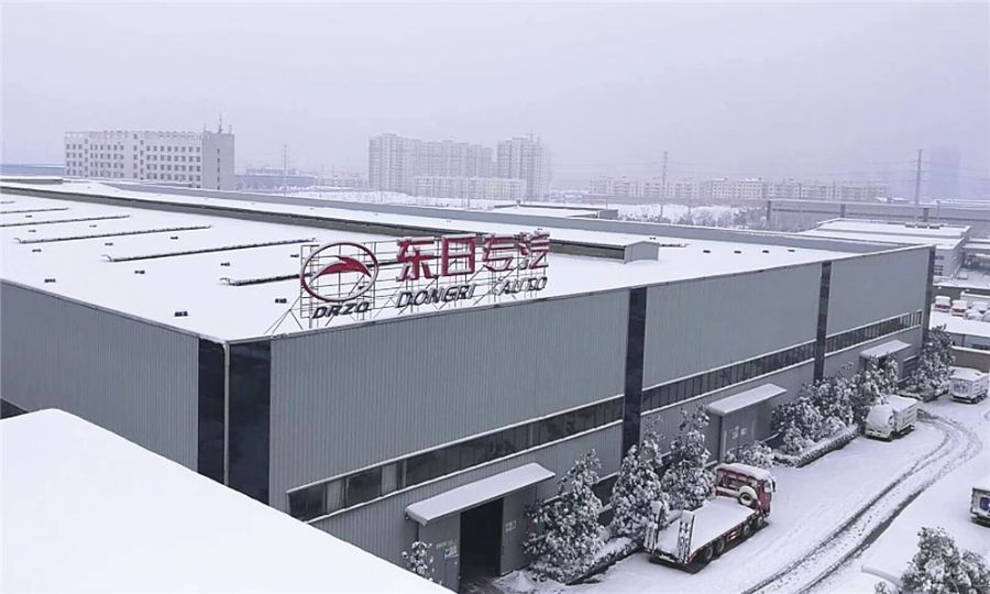 大雪覆盖的车间 大雪覆盖的车间